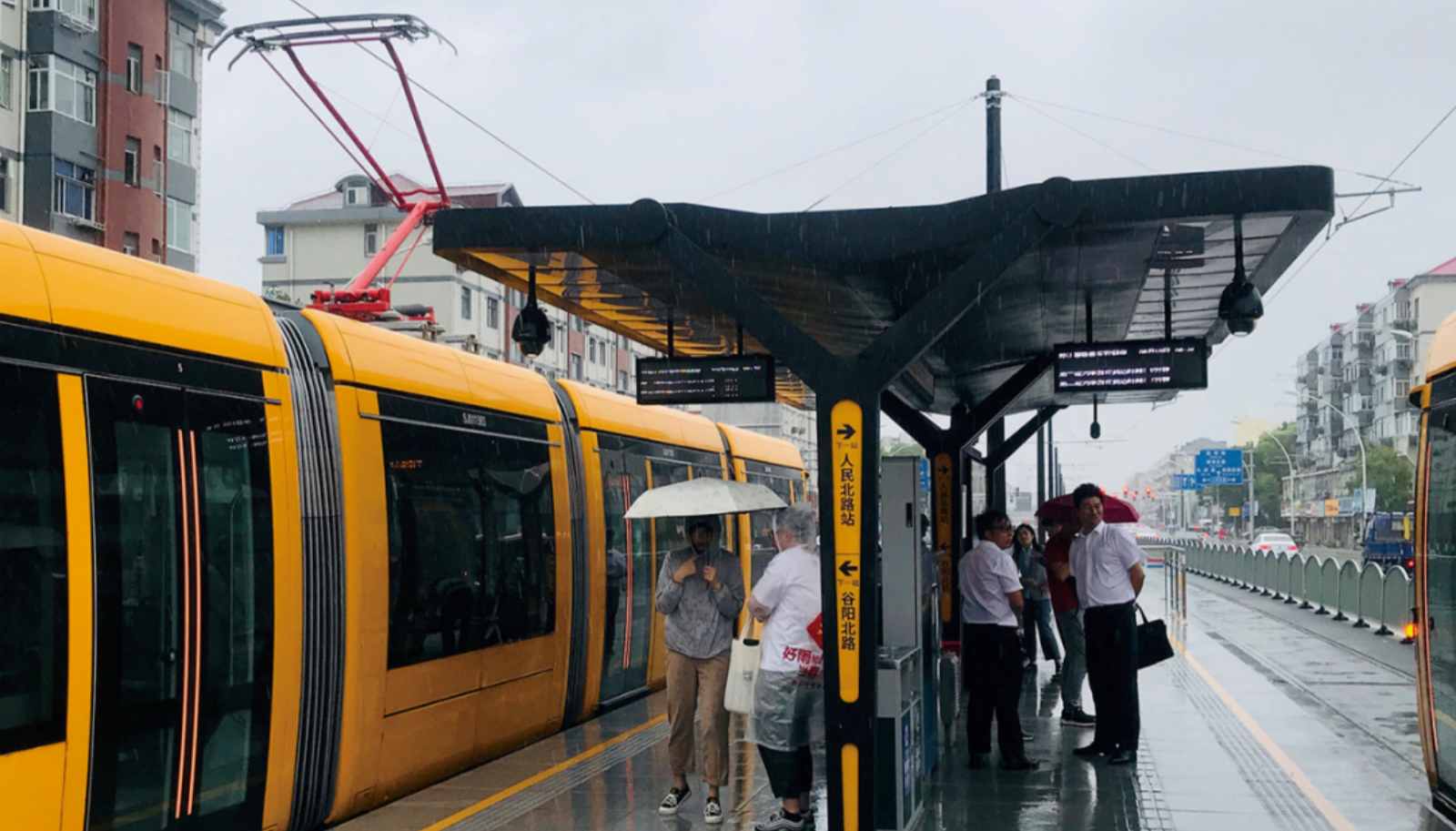 Почему трамвайные колеса «невидимы»? Представляем основную технологию низкопольных трамваев